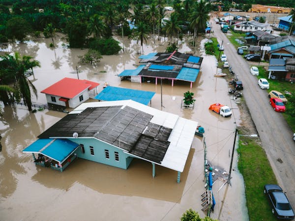 Cidade inundada.